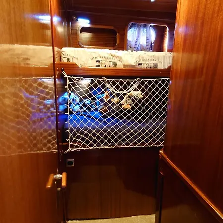 Otel & Sea With Captain Pirovac